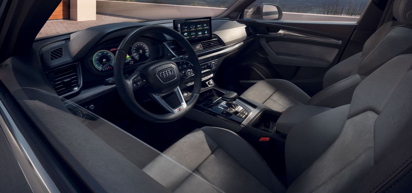 2025 Audi Q5 Plug-in Hybrid — Exterior Design, Charging Port & Battery Specs 9
