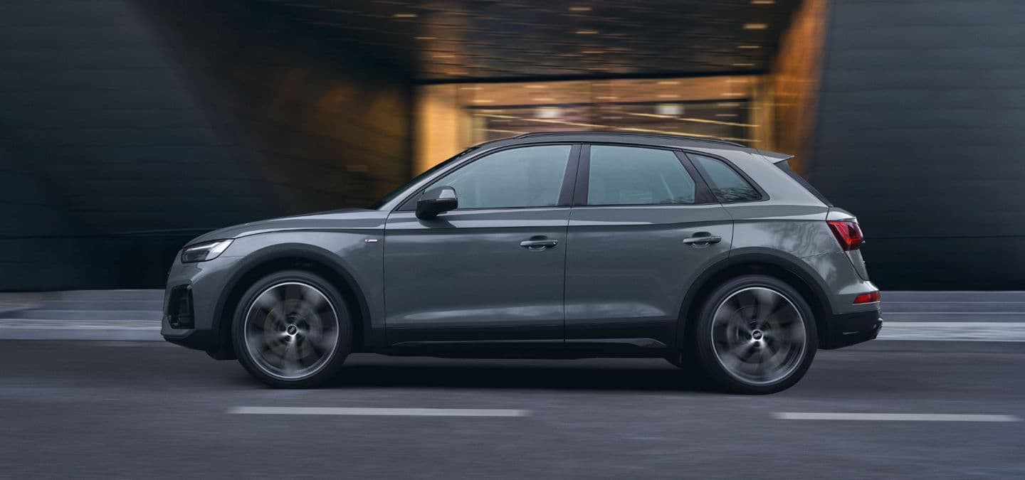 2025 Audi Q5 Plug-in Hybrid — Exterior Design, Charging Port & Battery Specs 12