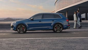 2025 Audi Q7 Plug-in Hybrid — Exterior Design, Charging Port & Battery Specs 7