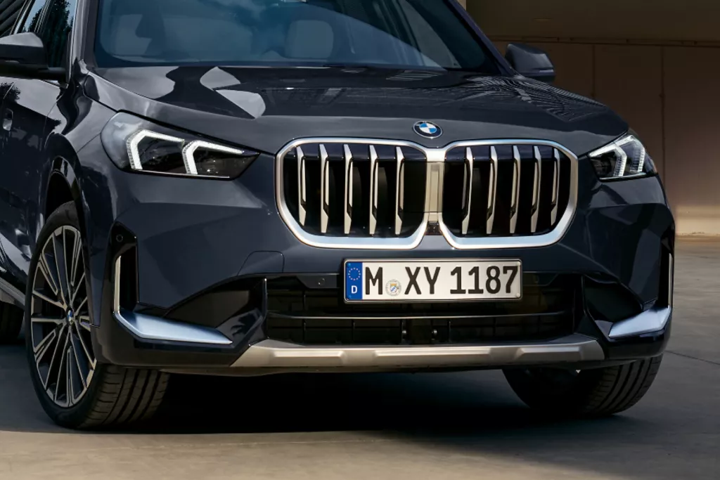 2024 BMW X1 25e Plug-in Hybrid — Exterior Design, Charging Port & Battery Specs 13