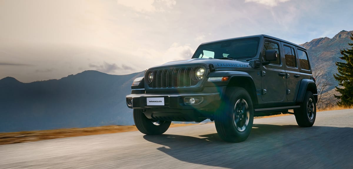 2024 Jeep Wrangler 4xe Rubicon Plug-in Hybrid — Exterior Design, Charging Port & Battery Specs