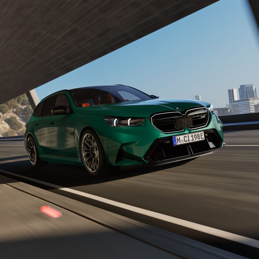 2025 BMW M5 Touring Plug-in Hybrid — Exterior Design, Charging Port & Battery Specs