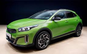 2022 Kia XCeed Plug-in Hybrid — Exterior Design, Charging Port & Battery Specs