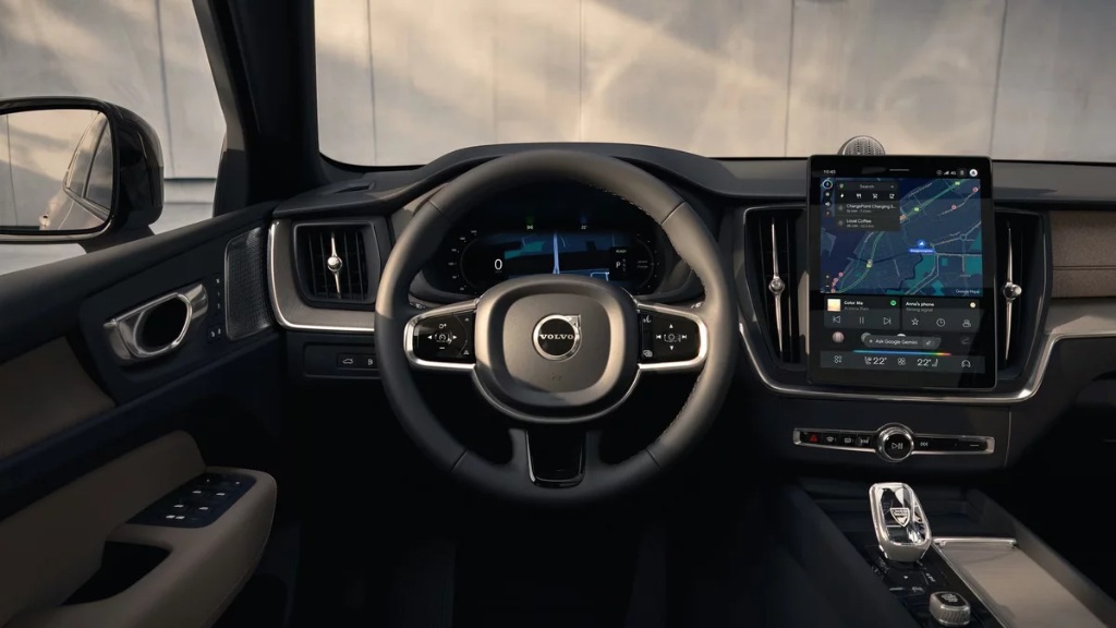 2026 Volvo XC60 Interior Cockpit Featuring 11.2-Inch Google Gemini Display