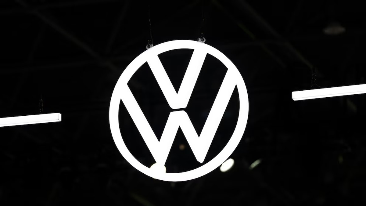 Volkswagen Reports Multi-Billion Slump: How the EV Slowdown and PHEV Pricing Wars Sparked the Crisis
